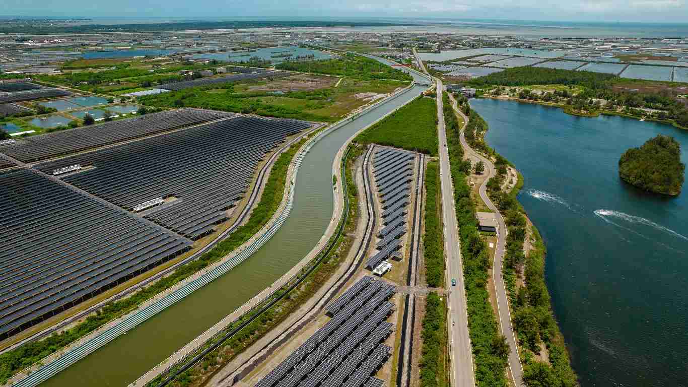 牛牛游戏能源事业提供智慧能源管理、、、、太阳能监控管理、、全方位电厂建置及运维解决方案，，，并拥有管理超过6000案场的经验