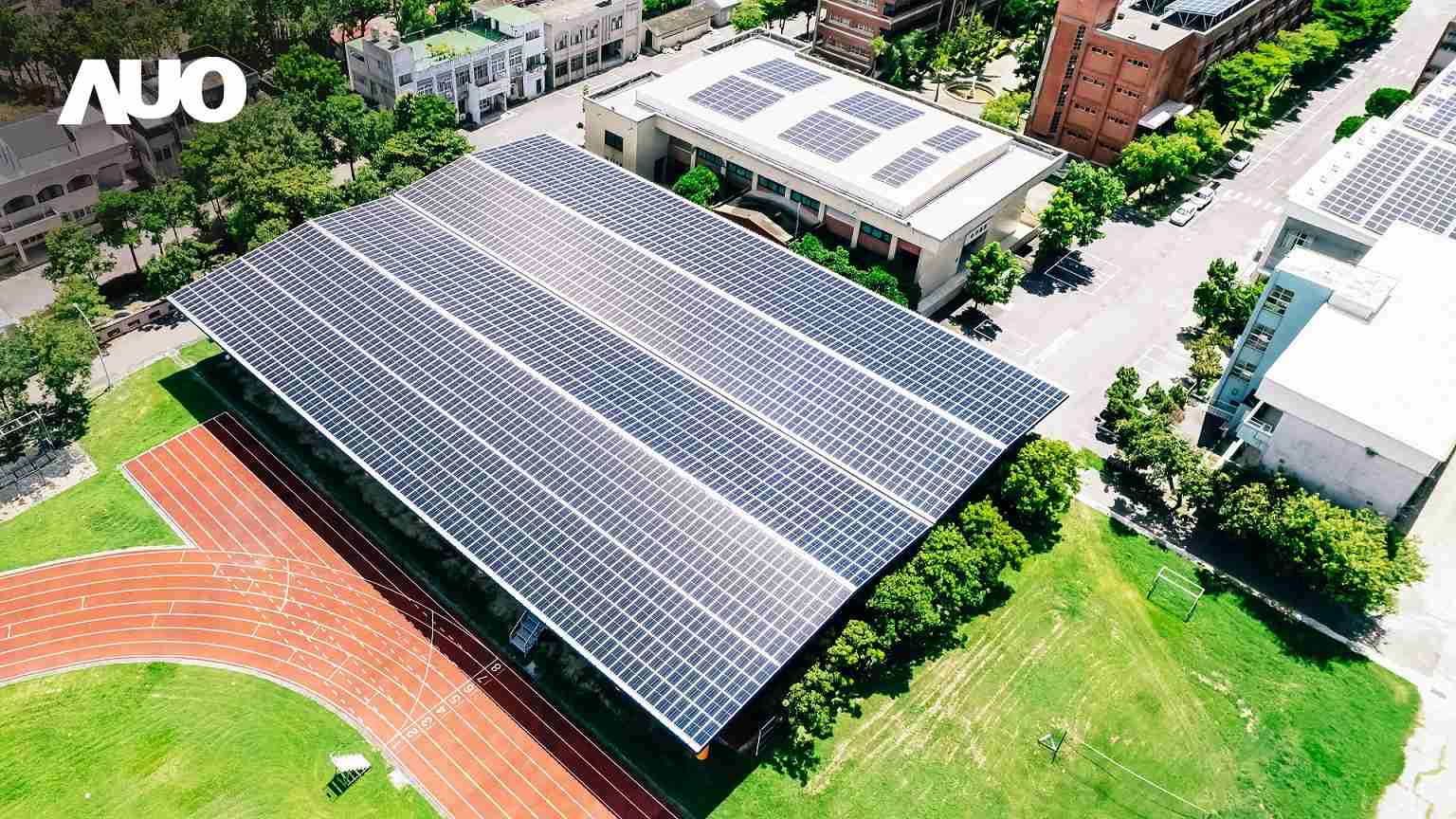 牛牛游戏SunSteel光电整合型浪板具备快速安装、、、轻量化优势,,,,可提升15%发电效能,,,,通过国际IEC与台湾VPC认证安全、、防漏、、耐候标准